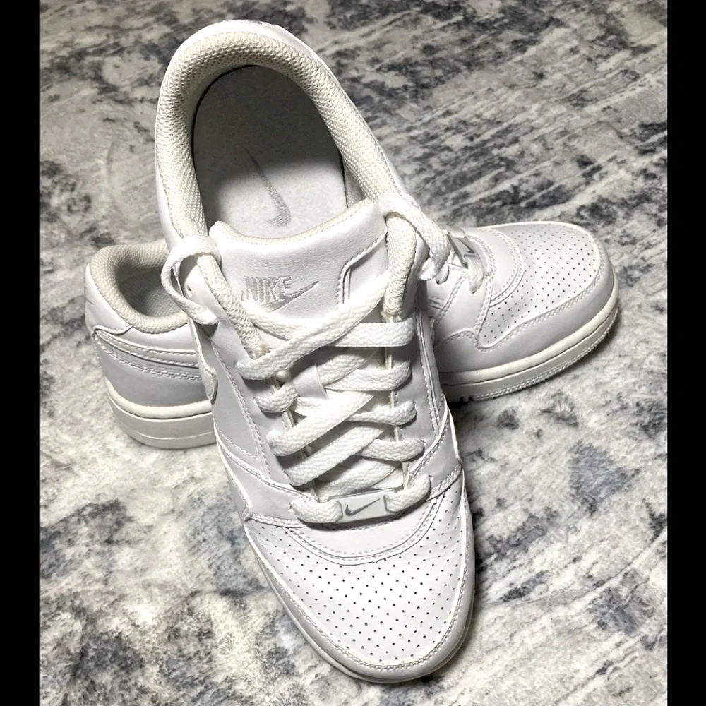 Nike Air Force 1 Low Casual Sneakers - Picture 1 of 9